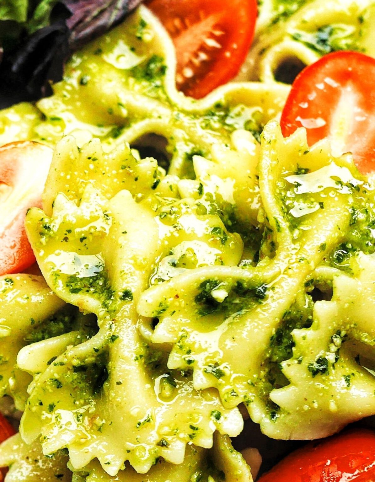 Veganer Nudelsalat mit Pesto - vegan &amp; vegetarisch