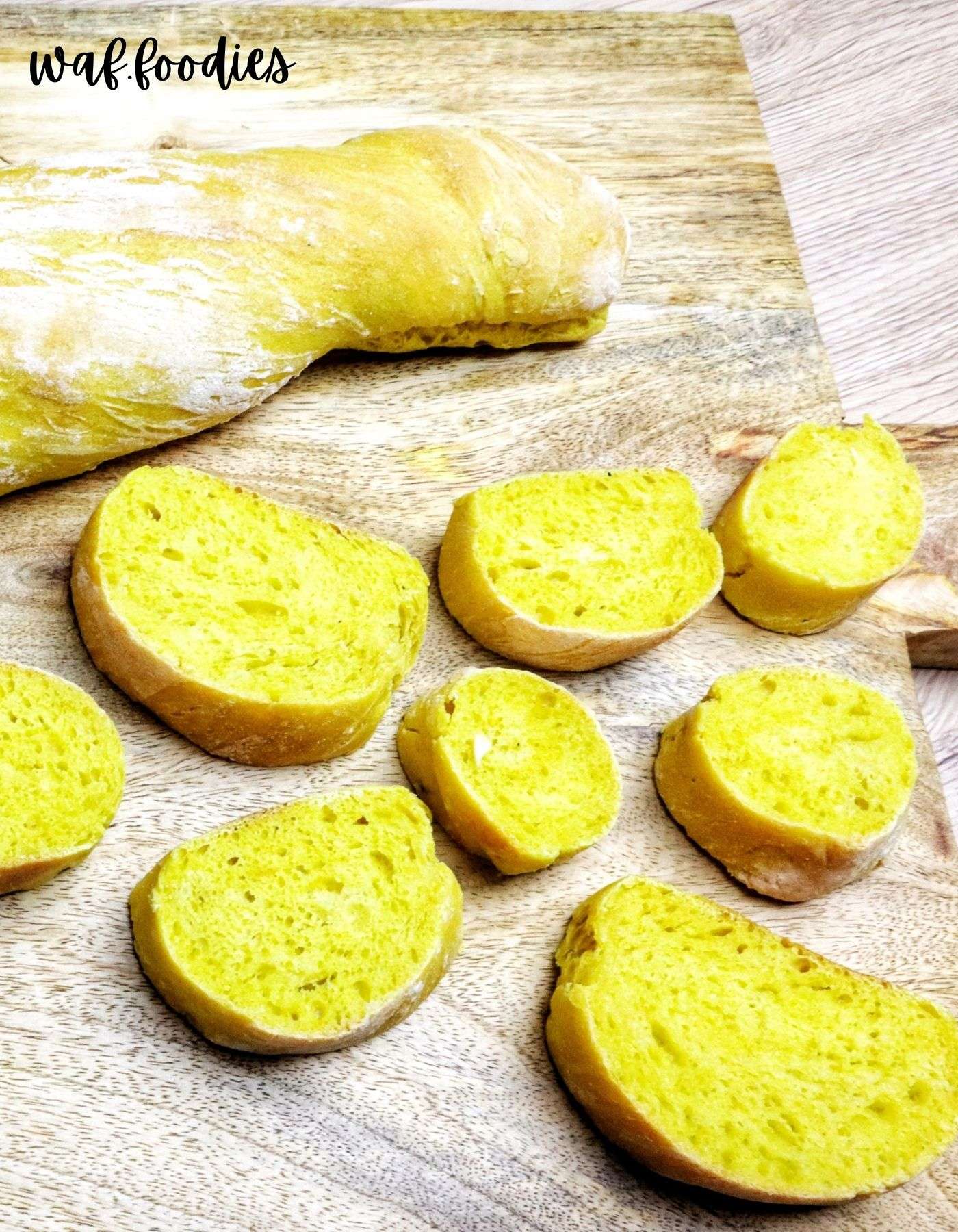 Kurkuma Baguette aus wenigen Zutaten backen | veganes Rezept Kurkuma Baguette aus wenigen Zutaten backen | veganes Rezept