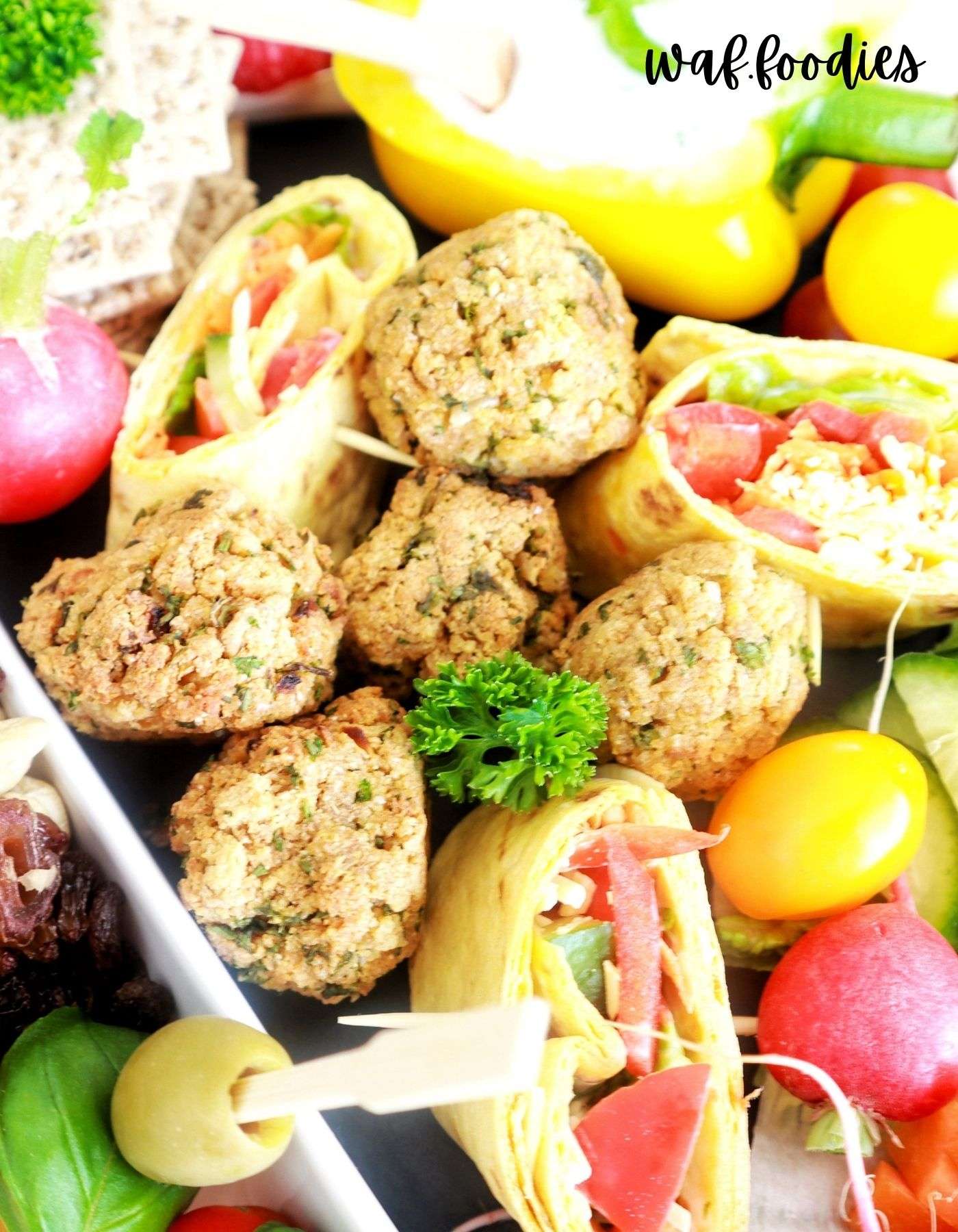 Gesundes Finger Food: Köstliche vegane Tofubällchen Gesundes Finger Food: Köstliche vegane Tofubällchen