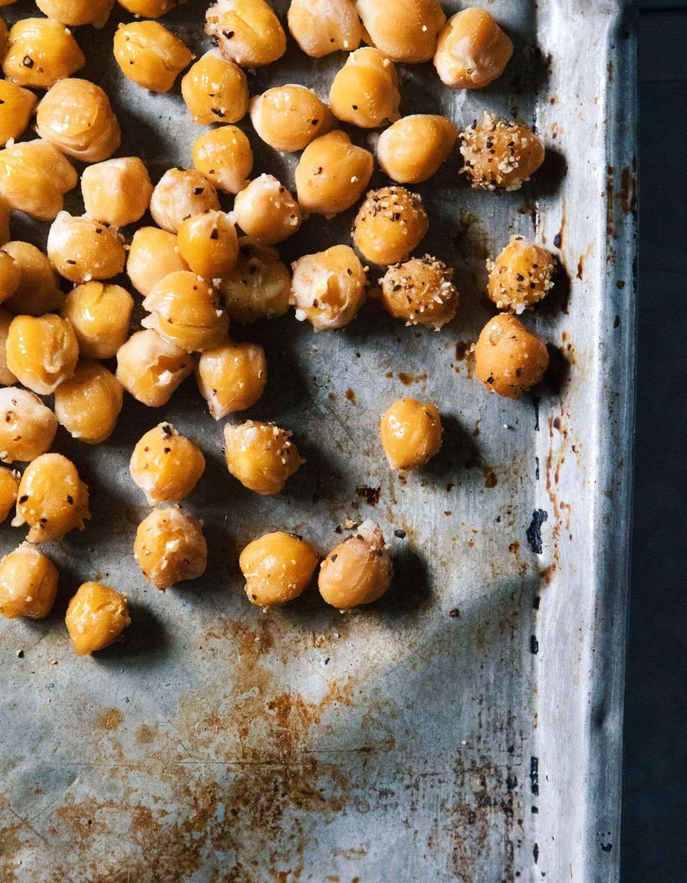 Gesunder Snack: Geröstete Kichererbsen aus dem Ofen