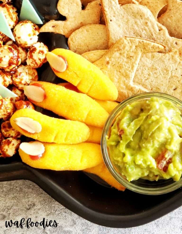 Vegane Mini-Hexenfinger als Fingerfood für Halloween