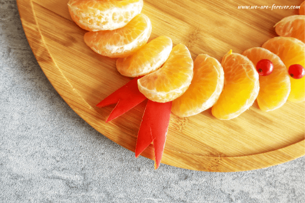 weihnachtskranz aus orangen
