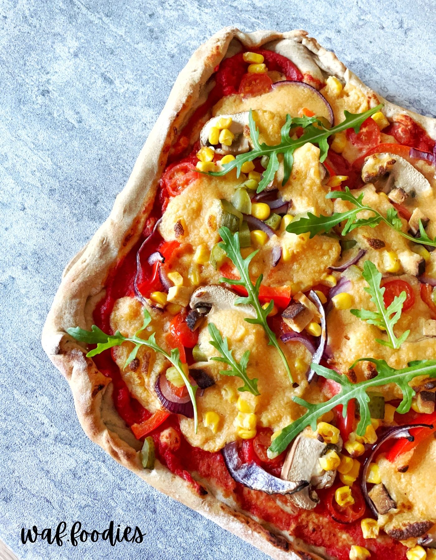 rezept-vegane-pizza-mit-gemuese-und-kaese