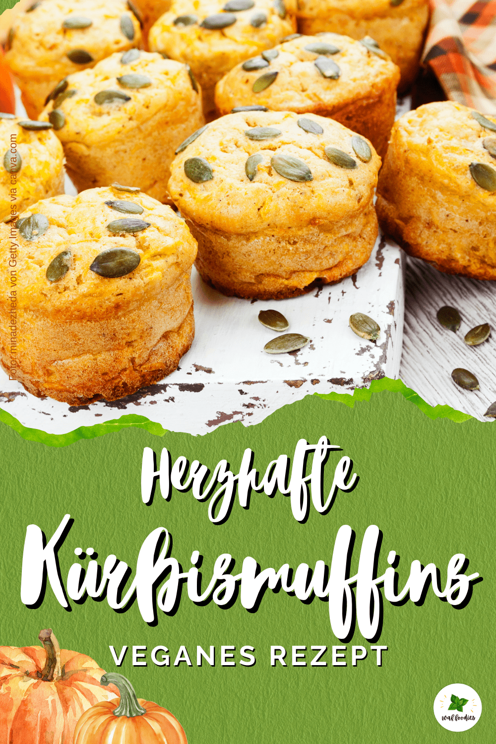 Saftige herzhafte Muffins mit Kürbis und Kürbiskernen